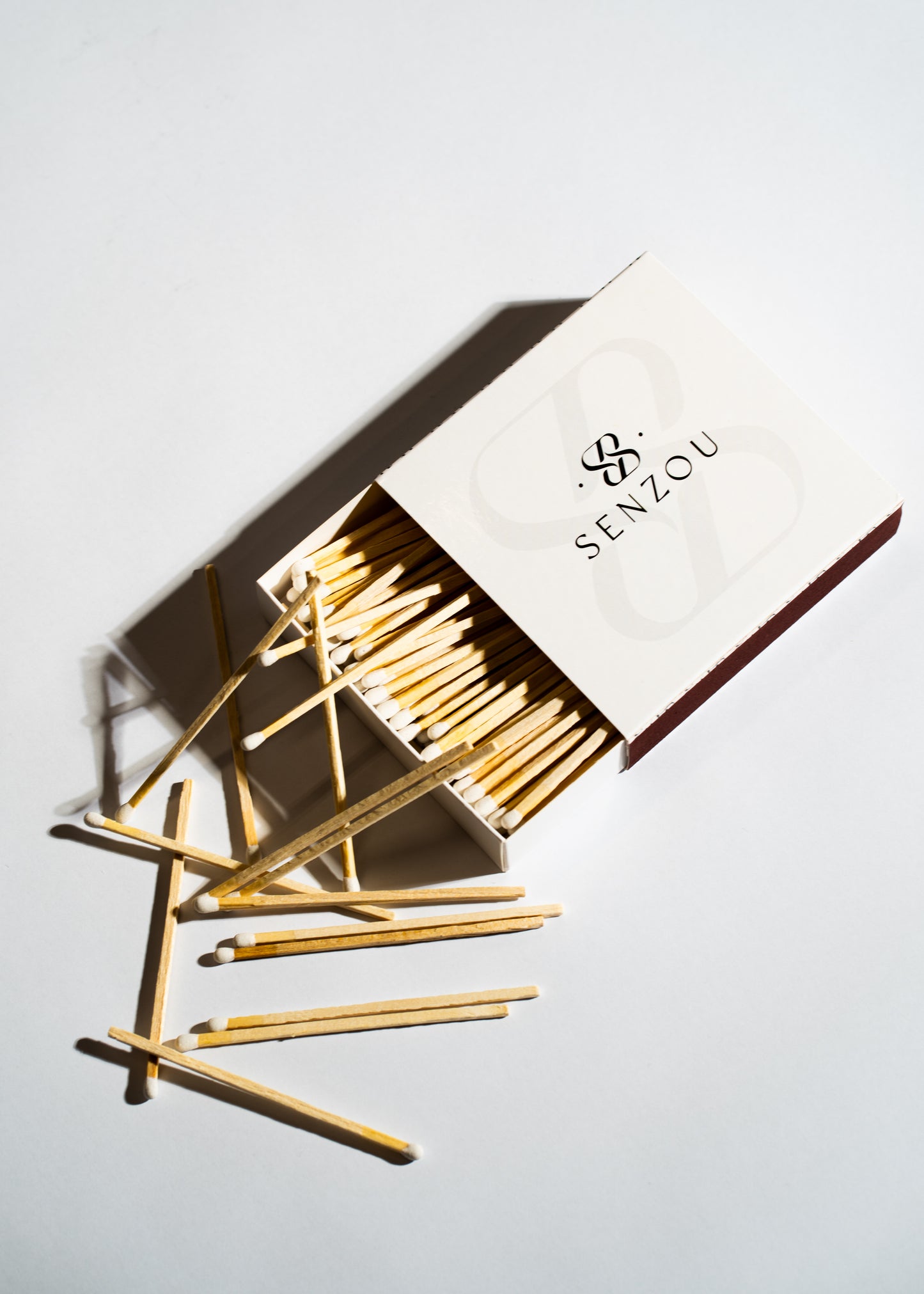 MATCHES | WHITE