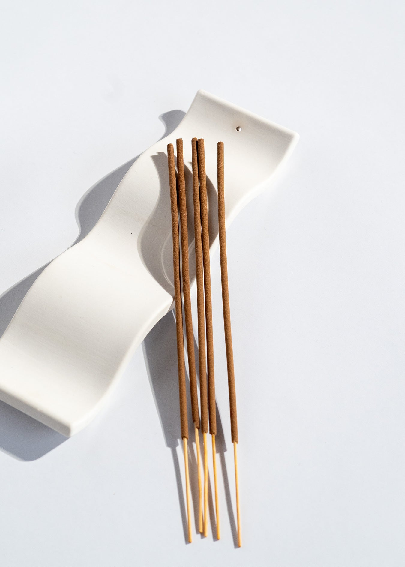 CERAMIC INCENSE HOLDER | WHITE