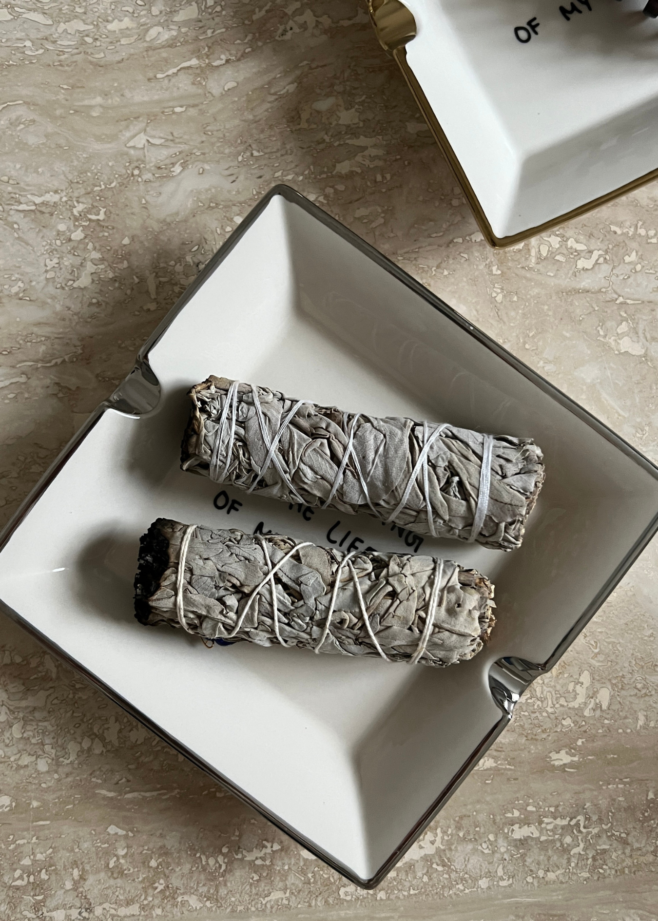 CERAMIC TRAY | BEACH WHITE | SILVER