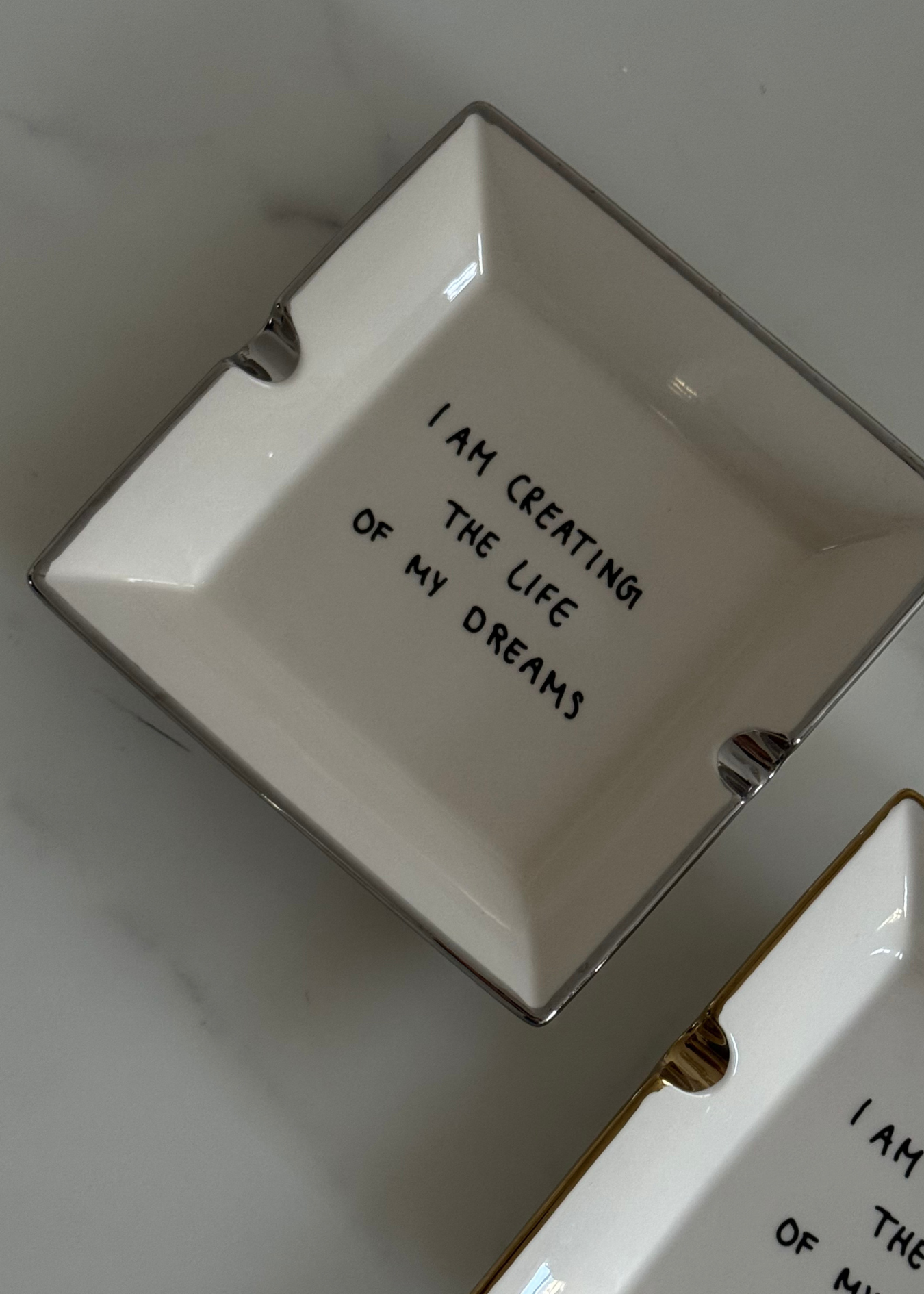 CERAMIC TRAY | BEACH WHITE | SILVER