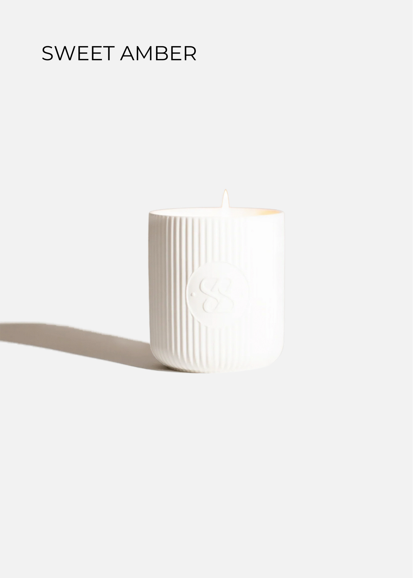 SCENTED CERAMIC CANDLE | WHITE | SWEET AMBER